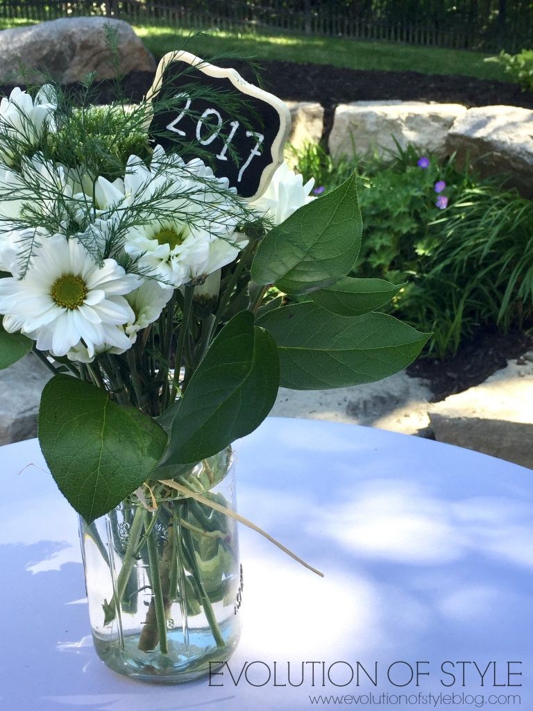 Outdoor Graduation Party Flowers