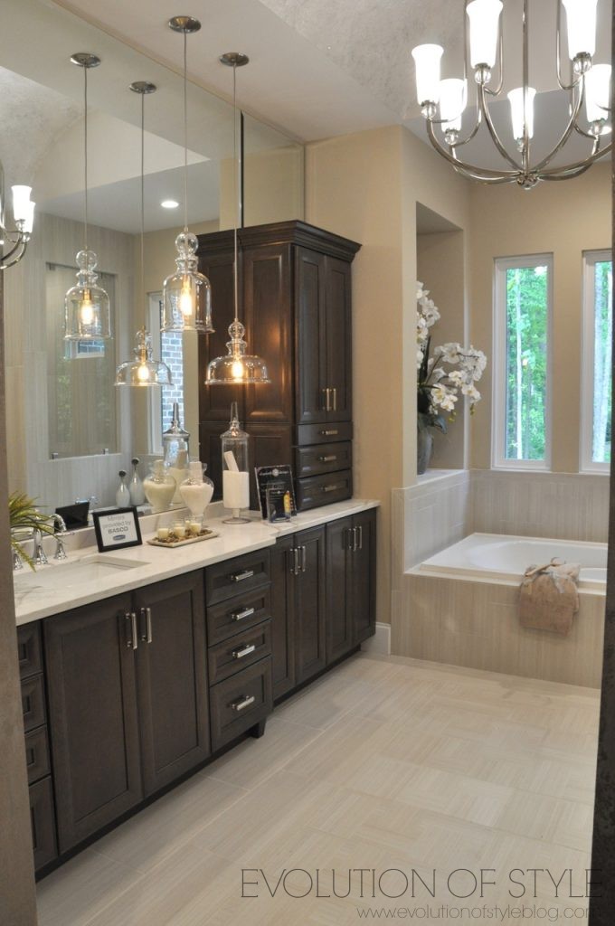 Homearama 2017 - Master Bathroom