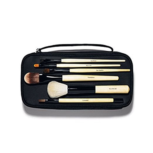 Girlfriend's Gift Guide: Bobbi Brown Makeup Brushes