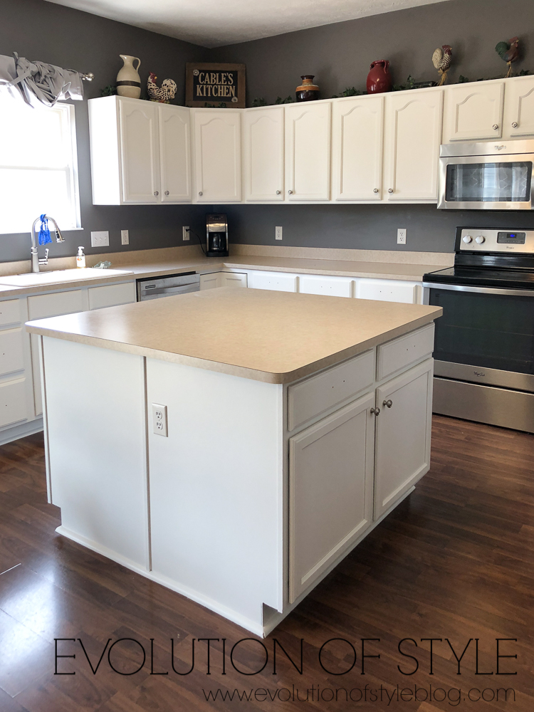 Benjamin Moore White Dove Painted Kitchen Cabinets