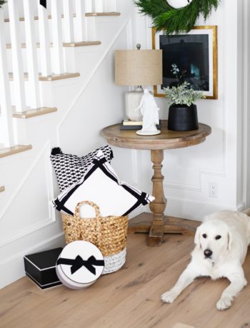Classic Christmas Entryway