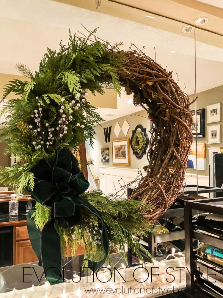 How to Make a Winter Greenery Wreath