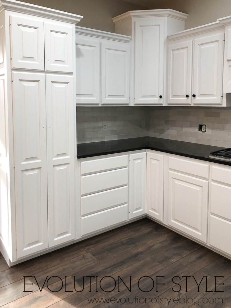 White Painted Cabinets - Sherwin Williams' Snowbound